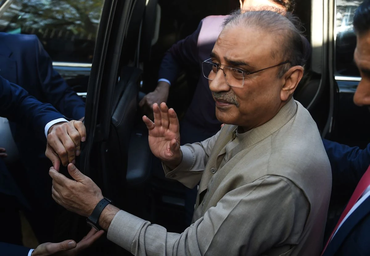 Asif Ali Zardari became a victim of Corona