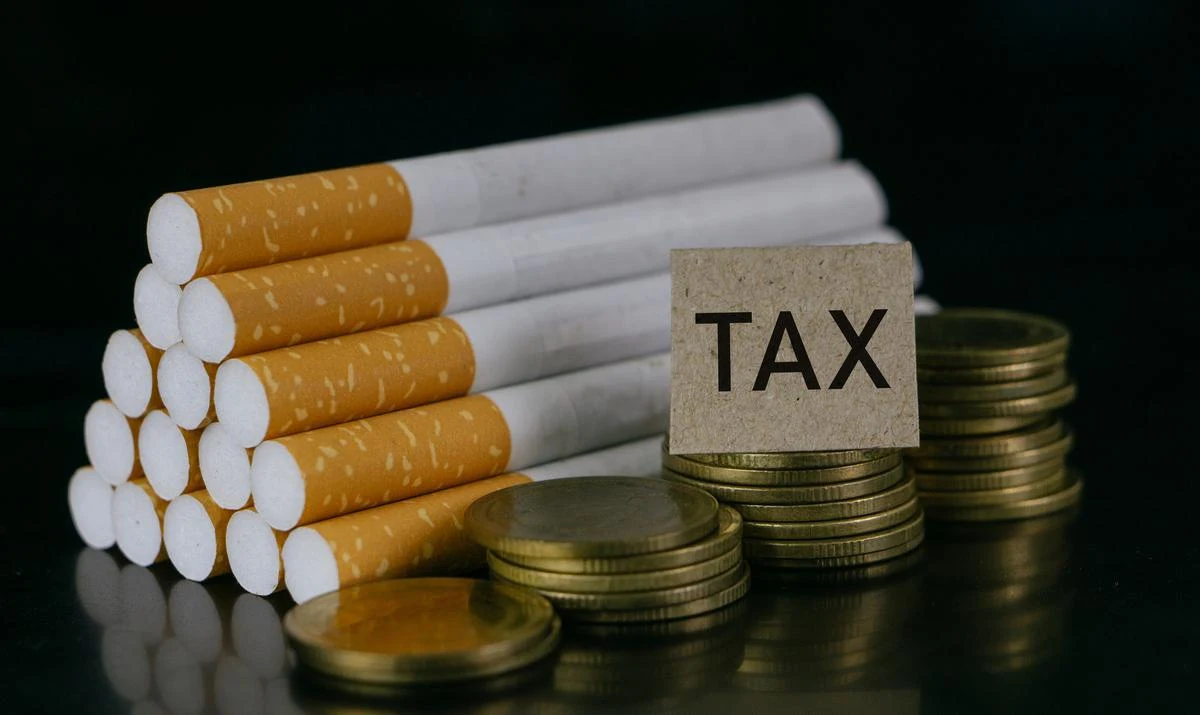 illegal sale and purchase of cigarettes