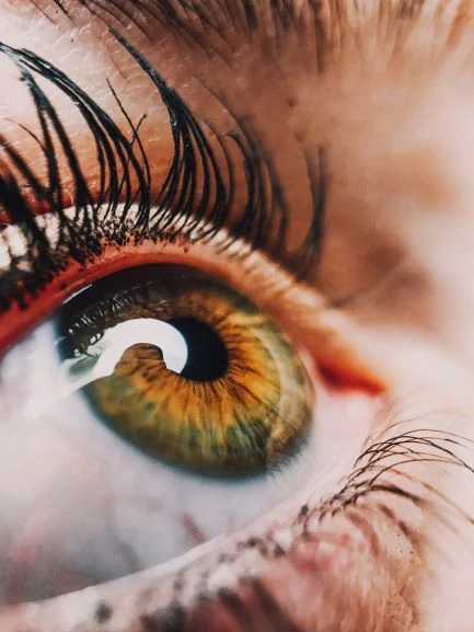 Eye: Listen! You need to protect your eyes in this summer
