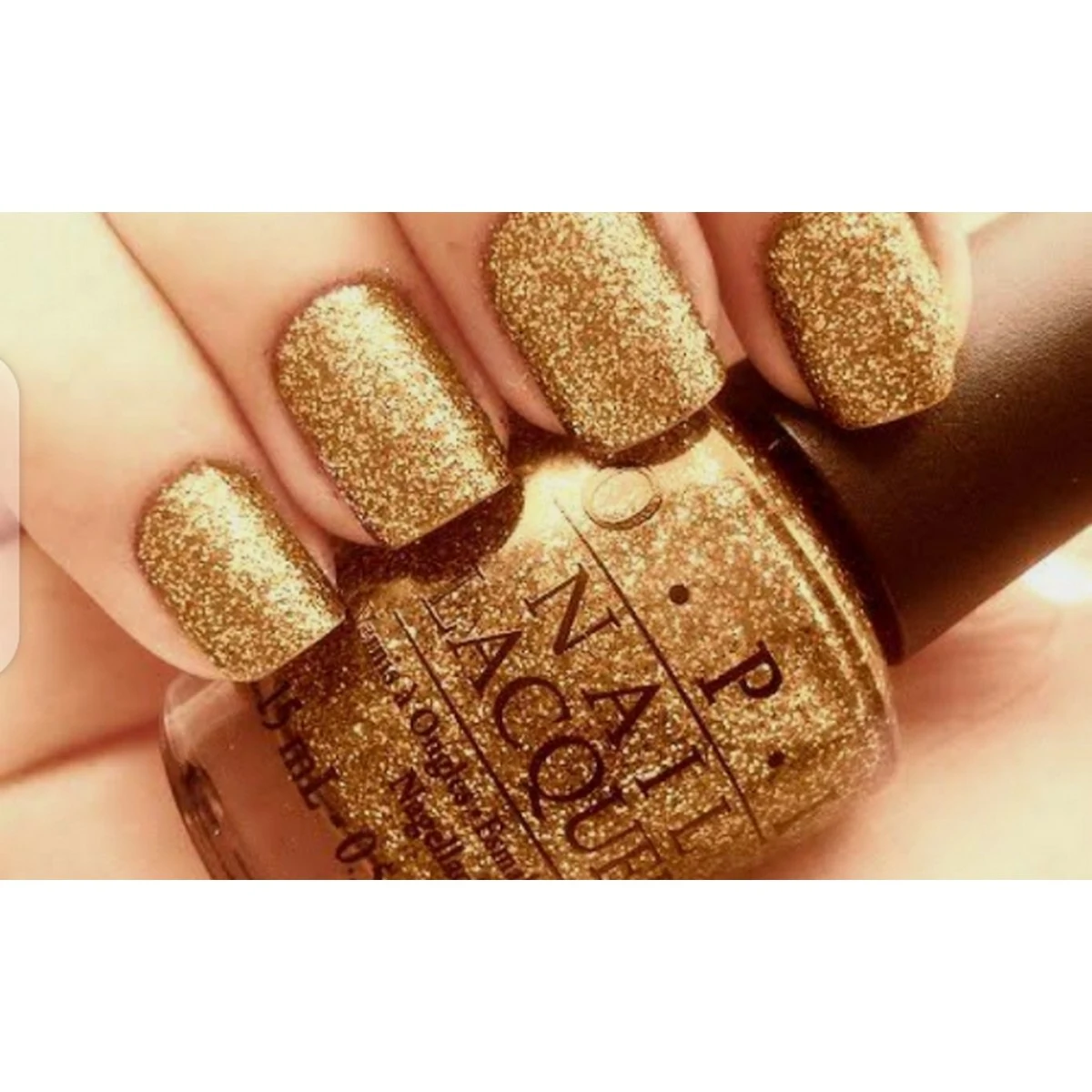 Shiny nail polish