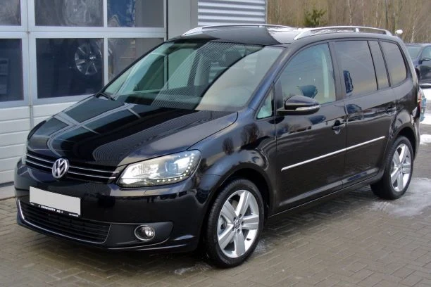 New Volkswagen Touran 2021 rated and reviewed