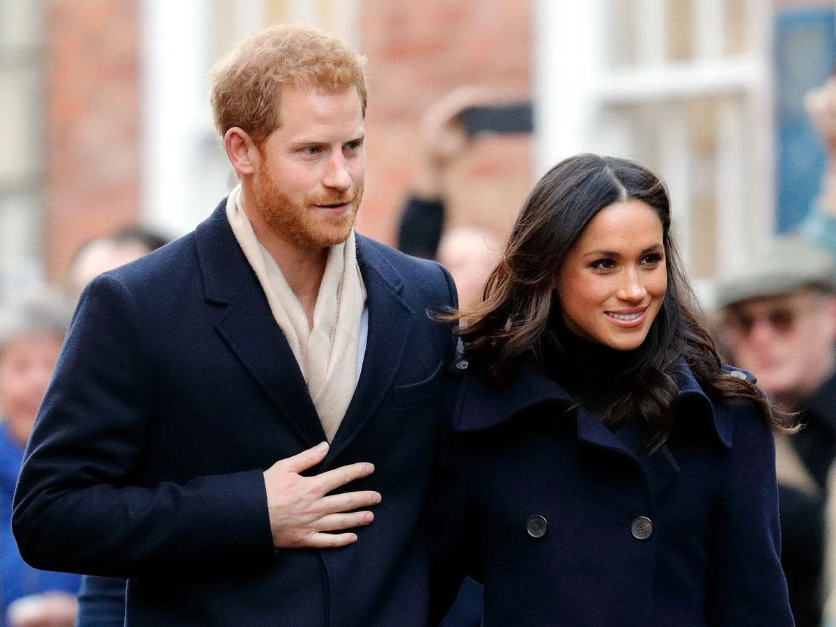 ordered to vacate royal residence