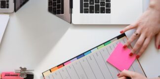 Take Notes: How to Take Notes at School and Work HOW TO TAKE NOTES