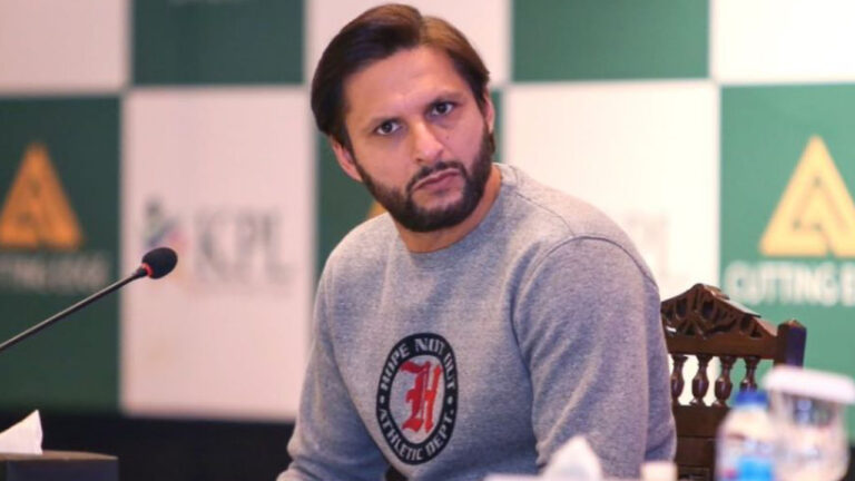 Shahid Afridi criticizes Chief Selector's stupid decision to elect Muhammad Haris