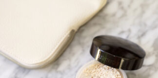 Concealer and Powder for Makeup Concealer and powder