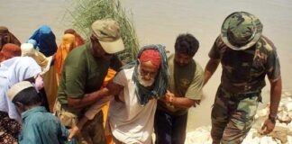 Pakistan Army has announced to donate its 2 days ration for flood victims. Pakistan Army has announced to donate its 2 days ration for flood victims.