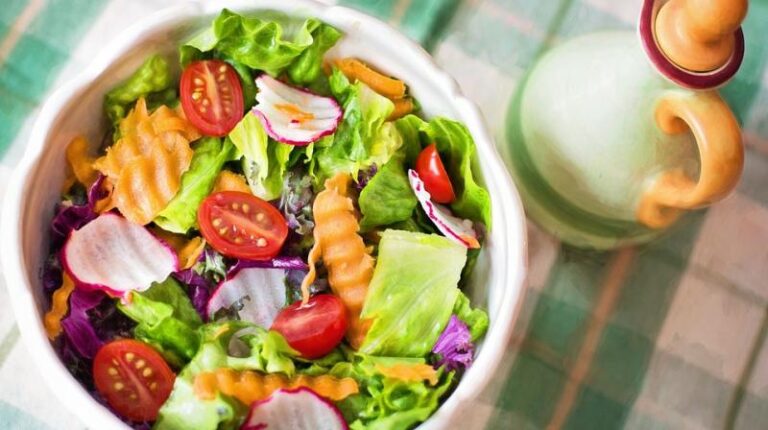 Eat salad, stay healthy