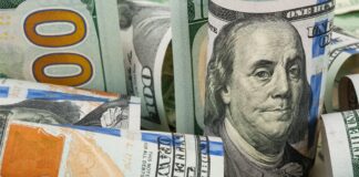 Dollar became cheaper by 4 rupees 43 paise in interbank
