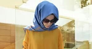 A Burqa of Blooming Colors in the Changing Seasons – Women’s Wear A Burqa of Blooming Colors in the Changing Seasons - Women's Wear: Mix and match dresses have been popular for a long time. Mix and match, a trend that peaked in the 80s, has not lost its popularity even today.