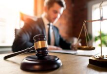 Why to become a Lawyer Lawyer