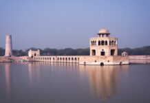 Hiran Minar hiran minar